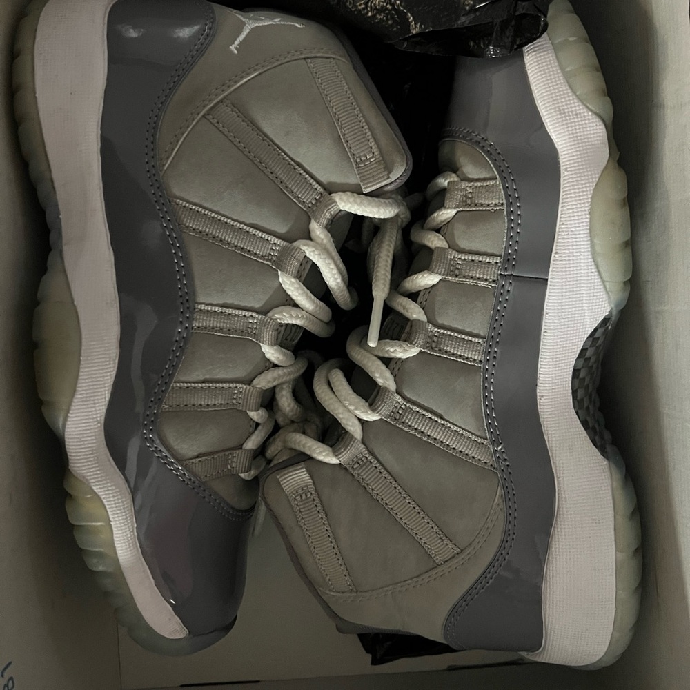 Jordan Gray Sneakers Classic Design
